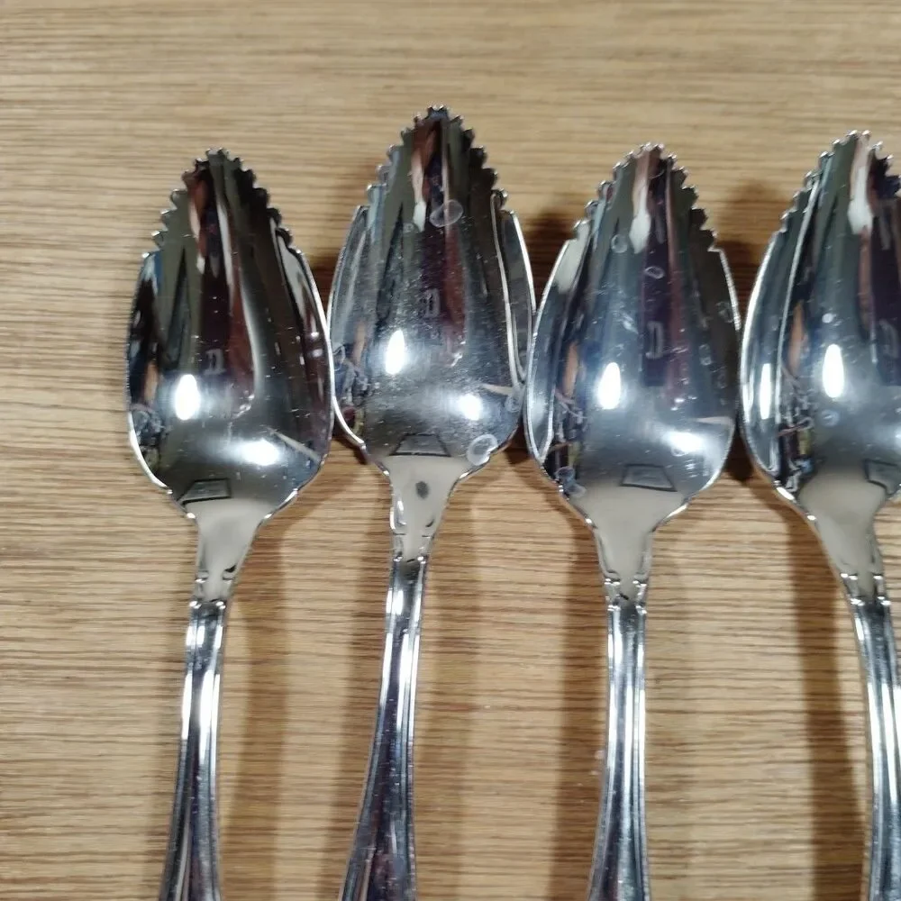 FIVE Oneida Community Chatelaine Grapefruit Spoons Stainless Flatware
